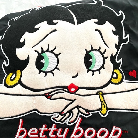 Betty Boop jacket Embroidered black and red Dreaming of Love SZ M NWOT - Picture 3 of 14